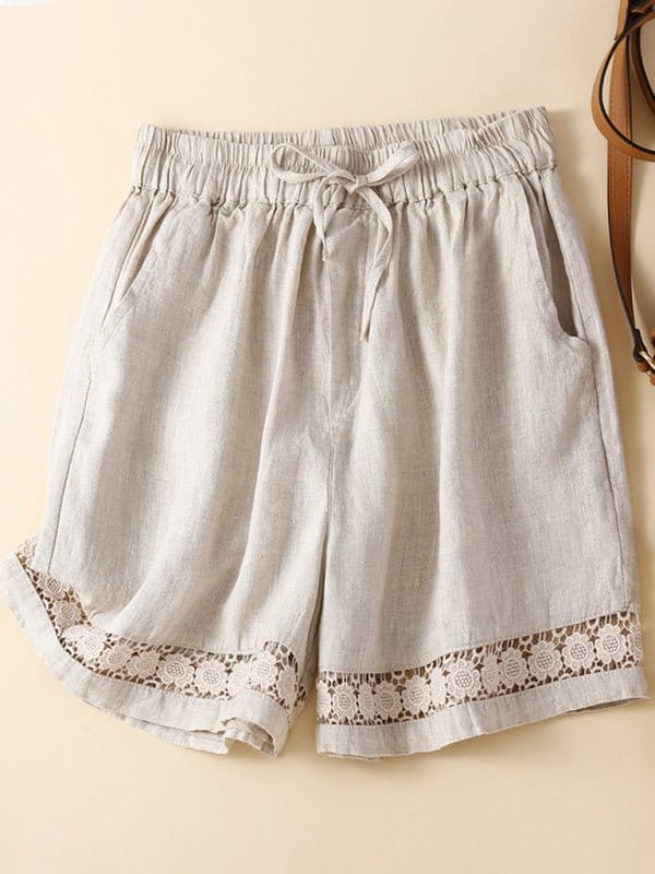 Hollow Lace Loose Shorts Cream / M