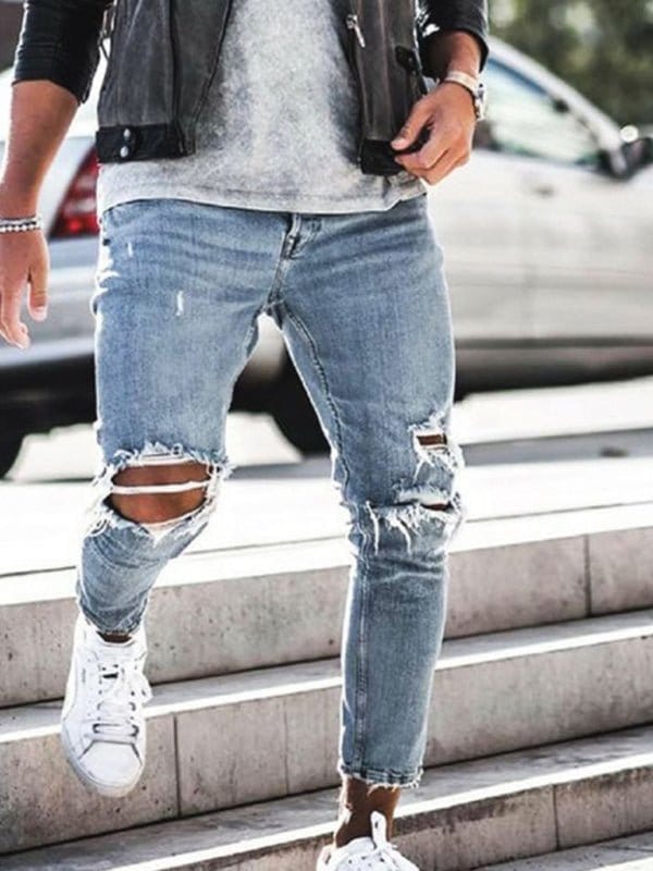 Ripped Knee Skinny jeans